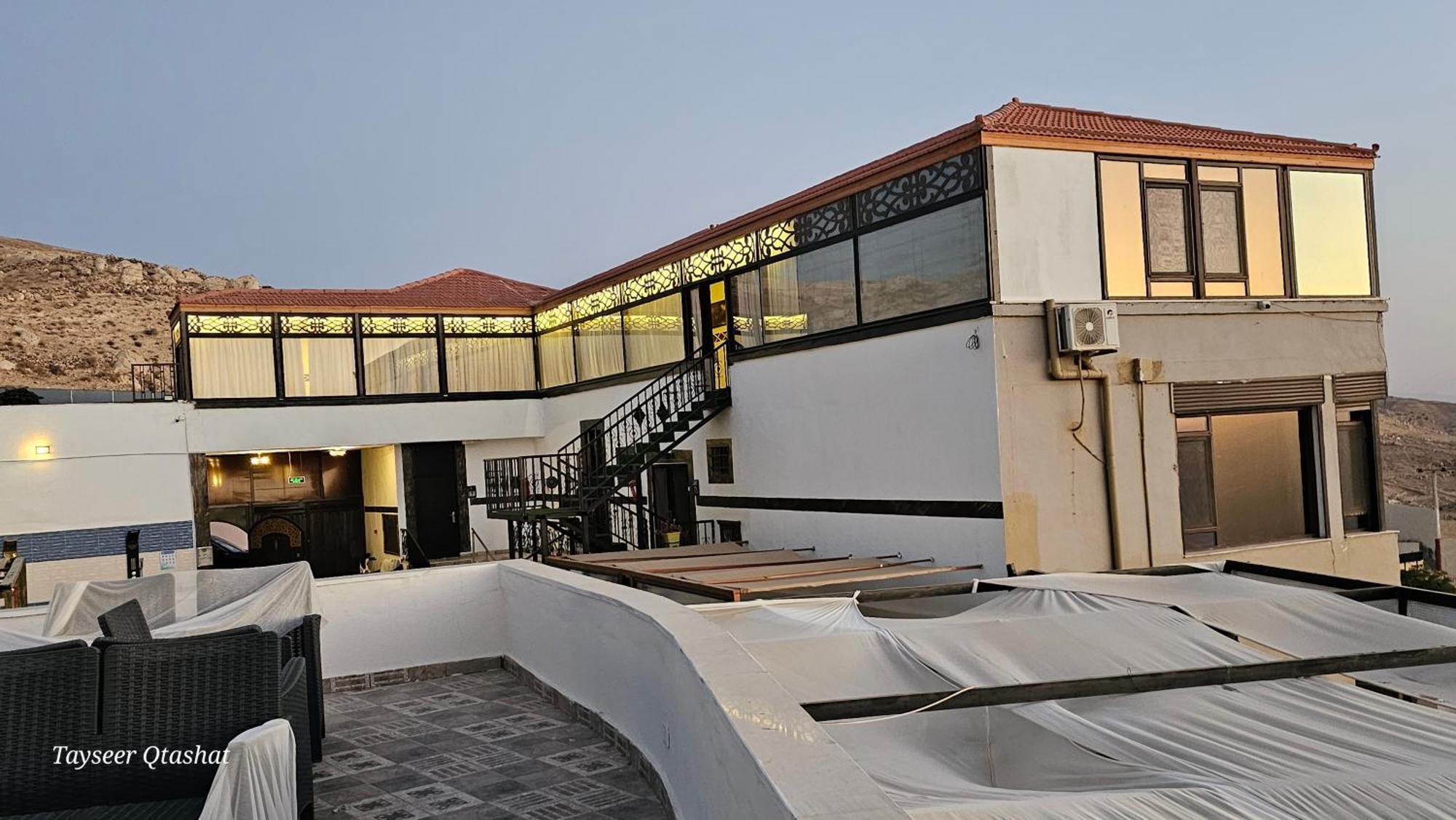 Al Namteh Lodge Abil Exterior photo
